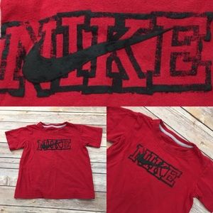 Size 3T Nike Red Short Sleeve Toddler Boys T-shirt